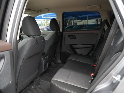 Used 2022 Nissan Rogue S FWD image 16
