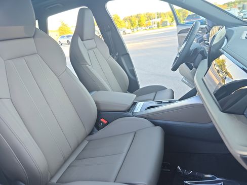 New 2025 Audi Q5 Premium Plus image 10