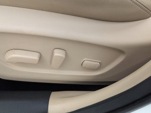 Used 2019 Nissan Rogue SL w/ Premium Package FWD image 20