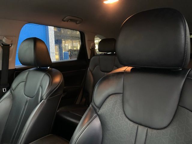 Used 2022 Kia Sorento S AWD/4WD image 16