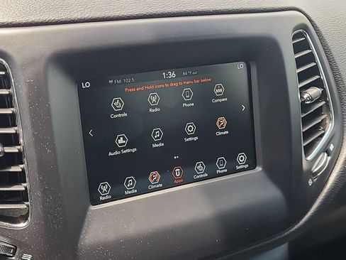 Used 2019 Jeep Compass Latitude w/ Popular Equipment Group AWD/4WD image 17