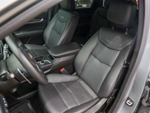 Certified 2023 Cadillac XT5 Sportv w/ Technology Package image 7