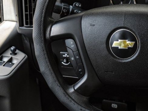 Used 2015 Chevrolet Express 2500 LT w/ LT Preferred Equipment Group image 21