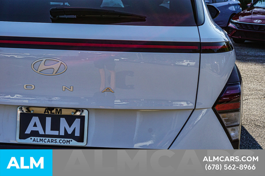 Used 2025 Hyundai Kona SEL FWD image 13
