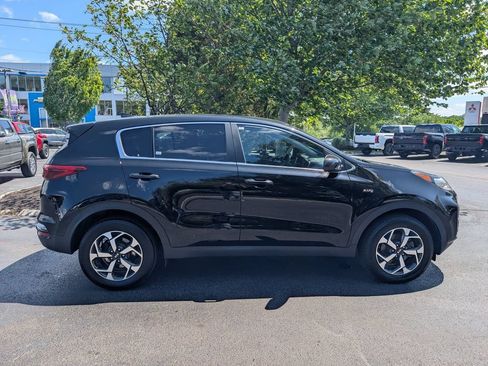Used 2020 Kia Sportage LX AWD/4WD image 9