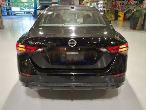 Used 2020 Nissan Sentra SV FWD image 9