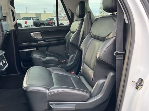 Used 2025 Ford Expedition Max Platinum AWD/4WD image 29