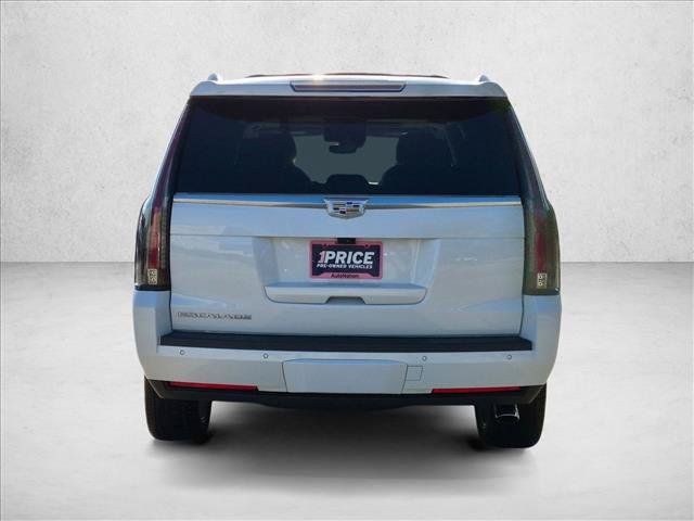 Used 2020 Cadillac Escalade Luxury RWD image 6