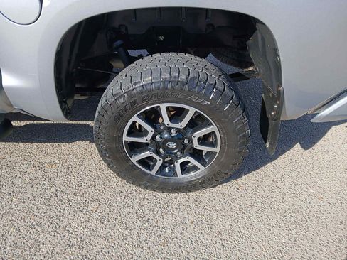Used 2015 Toyota Tundra Limited image 10