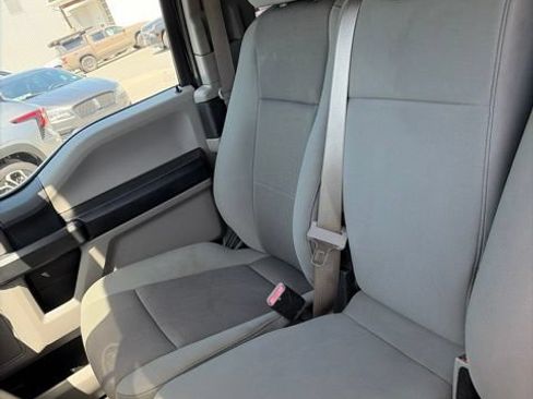 Used 2017 Ford F250 XL w/ Power Equipment Group AWD/4WD image 22