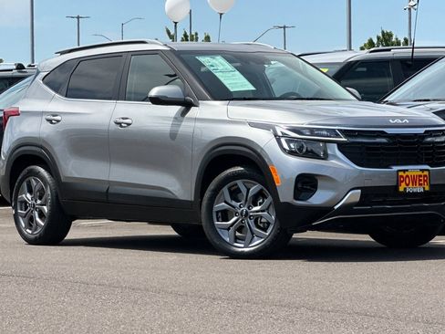 Used 2024 Kia Seltos S AWD/4WD image 2