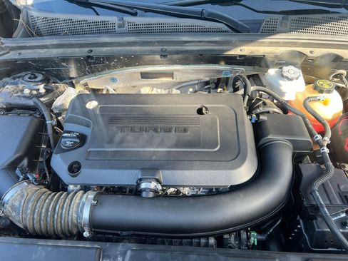 Used 2023 Buick Envision Essence image 32