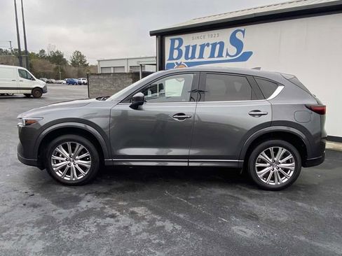 Used 2023 MAZDA CX-5 Signature image 2