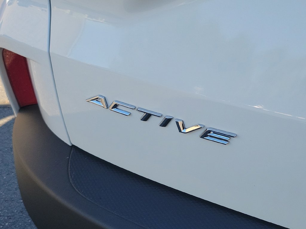 Used 2024 Ford Escape Active FWD image 9