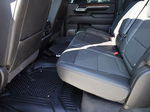 Used 2024 GMC Sierra 3500 Denali w/ Denali Reserve Package image 17