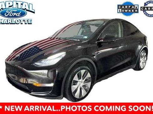 Used 2021 Tesla Model Y Long Range AWD/4WD image 2