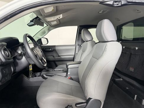 Used 2022 Toyota Tacoma SR RWD image 18