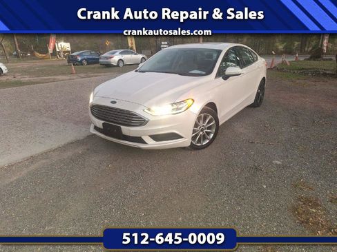 Used 2017 Ford Fusion SE w/ Fusion SE Technology Package image 1
