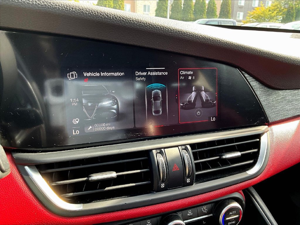 Used 2020 Alfa Romeo Giulia AWD w/ Cold Weather Package image 16