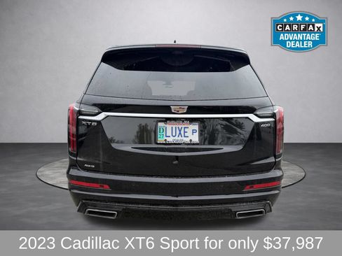 Used 2023 Cadillac XT6 Sport w/ Technology Package AWD/4WD image 4