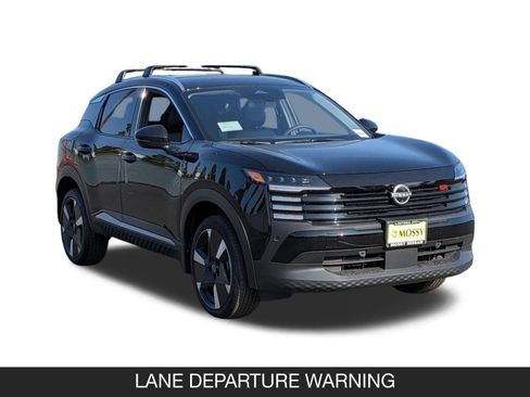 New 2026 Nissan Kicks SR image 2