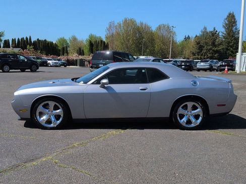 Used 2013 Dodge Challenger R/T w/ Electronics Convenience Group RWD image 2