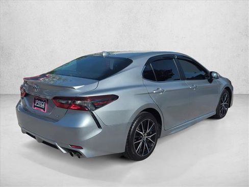 Certified 2021 Toyota Camry SE FWD image 5