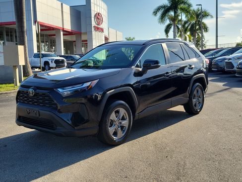 Used 2024 Toyota RAV4 XLE image 2