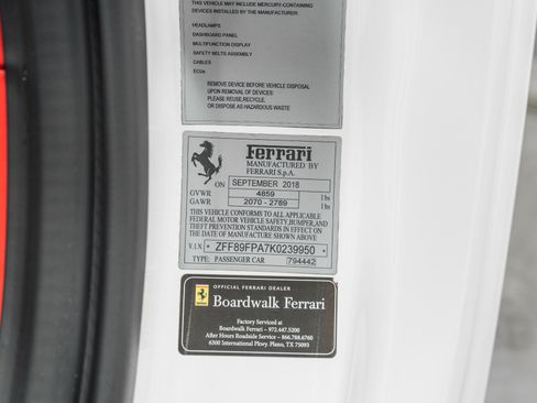 Used 2019 Ferrari Portofino RWD image 20