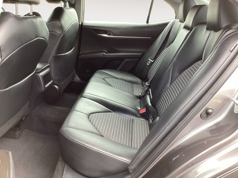 Used 2021 Toyota Camry SE FWD image 25