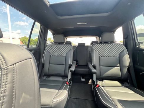 Used 2024 GMC Acadia Denali w/ Super Cruise Package AWD/4WD image 31
