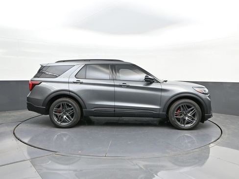 New 2026 Ford Explorer ST-Line w/ ST-Line Street Pack image 25