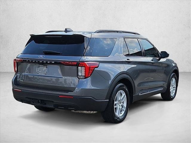 Used 2025 Ford Explorer Active RWD image 5