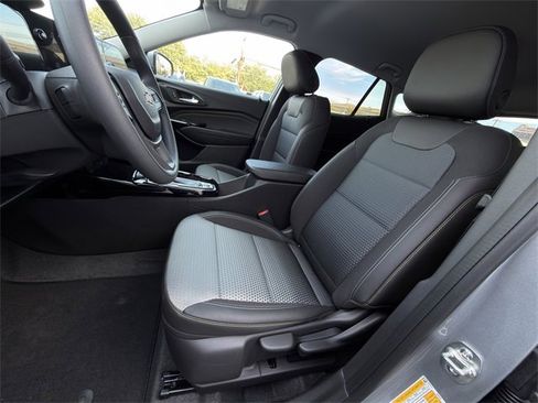 New 2026 Chevrolet Trax LT image 19