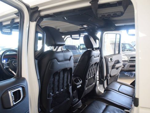 Used 2018 Jeep Wrangler Unlimited Rubicon AWD/4WD image 34