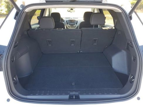 Used 2021 Chevrolet Equinox LT image 30