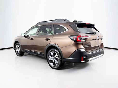 Certified 2022 Subaru Outback Limited w/ Popular Package #2 image 5