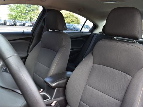 Used 2017 Chevrolet Cruze LS image 14