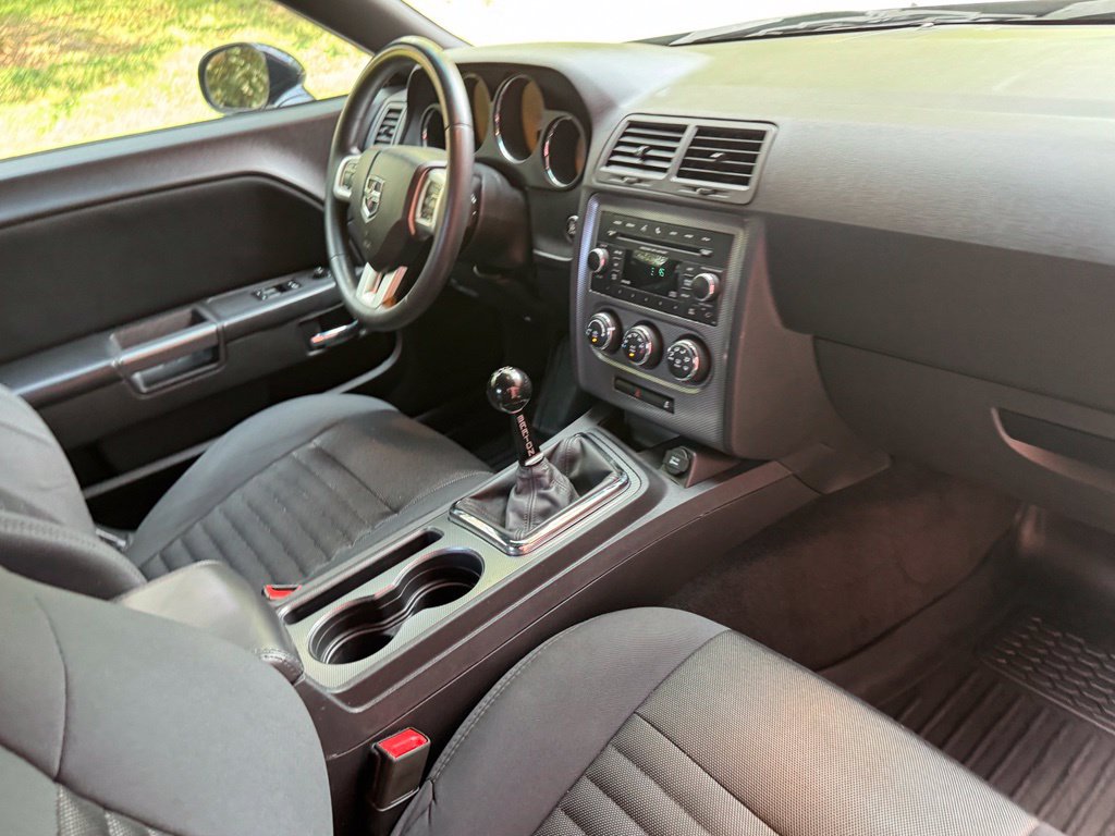 Used 2014 Dodge Challenger R/T RWD image 24