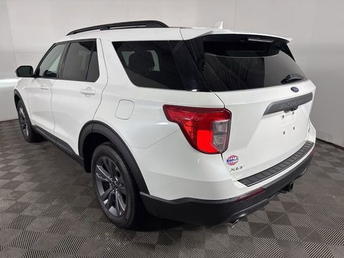 Used 2023 Ford Explorer XLT w/ Equipment Group 202A image 8