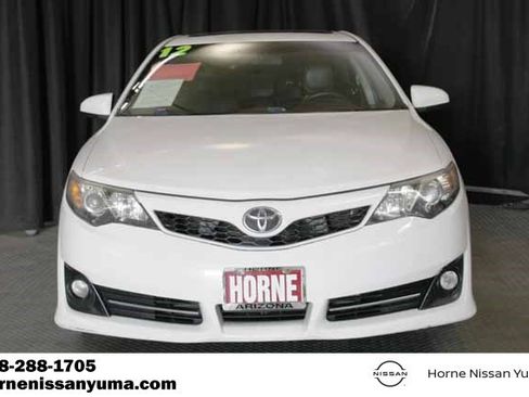 Used 2012 Toyota Camry SE image 2