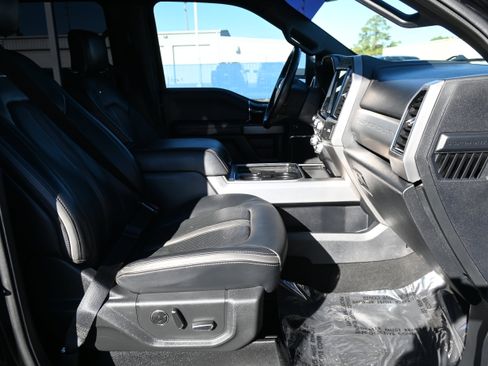 Used 2022 Ford F250 Platinum w/ Tremor Off-Road Package image 17