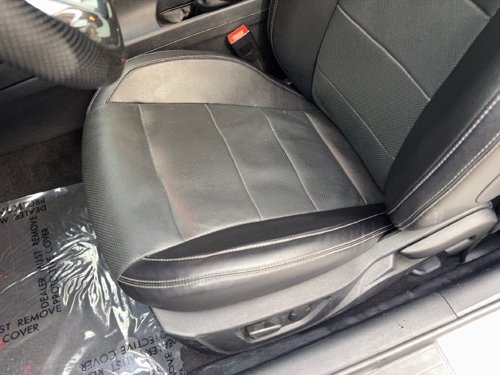 Used 2020 Ford Mustang GT Premium RWD image 30