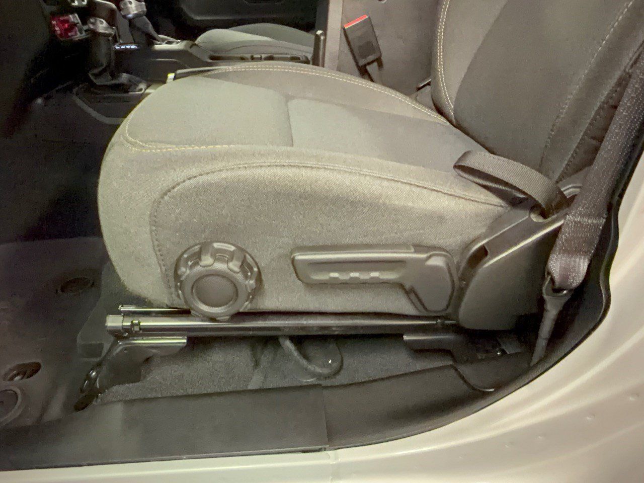 Used 2024 Jeep Wrangler Unlimited AWD/4WD image 16