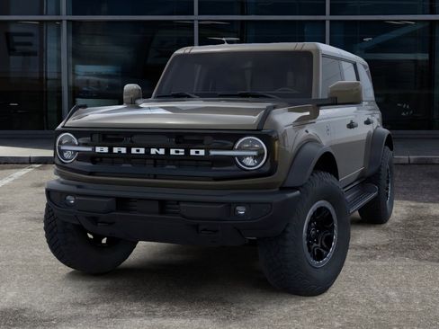 New 2026 Ford Bronco Outer Banks w/ Sasquatch Package AWD/4WD image 2