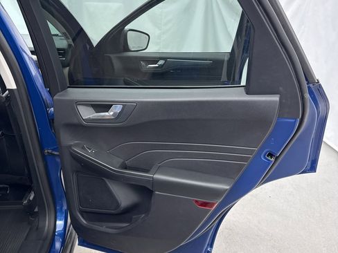 Certified 2022 Ford Escape Titanium w/ Class II Trailer Tow Package image 37