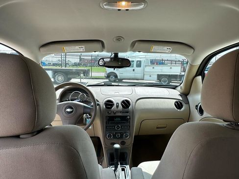 Used 2009 Chevrolet HHR LS image 37