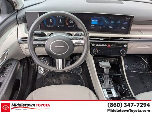 Used 2025 Hyundai Tucson SEL AWD/4WD image 30