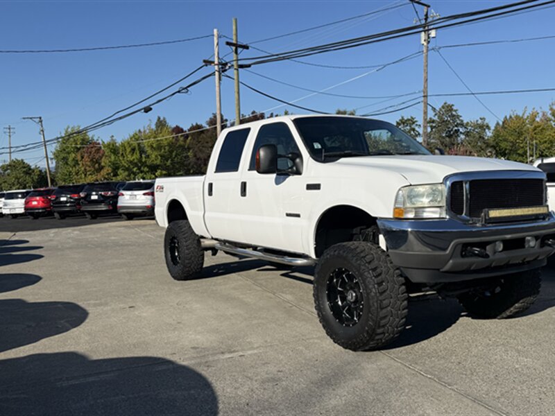 Used 2004 Ford F250 Lariat AWD/4WD image 3