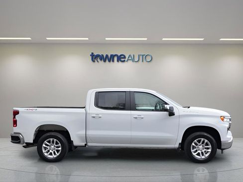 Used 2023 Chevrolet Silverado 1500 LT AWD/4WD image 7